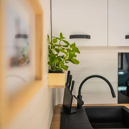 Hostel Klimatyzowane Premium - Maszoperia Sun4hel - Letnia Baza Snowshow Na Polwyspie Helskim Jastarnia