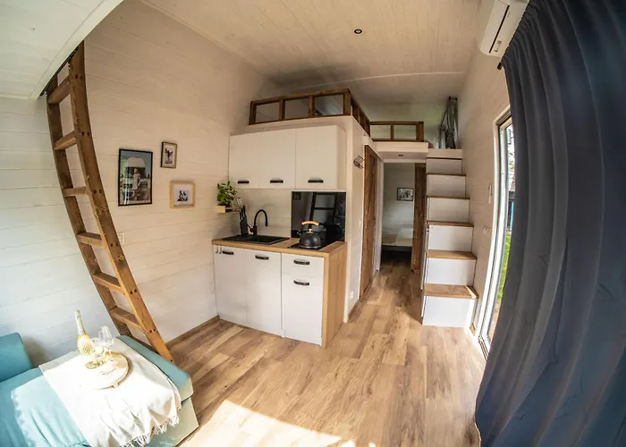 Hostel Klimatyzowane Premium - Maszoperia Sun4hel - Letnia Baza Snowshow Na Polwyspie Helskim *